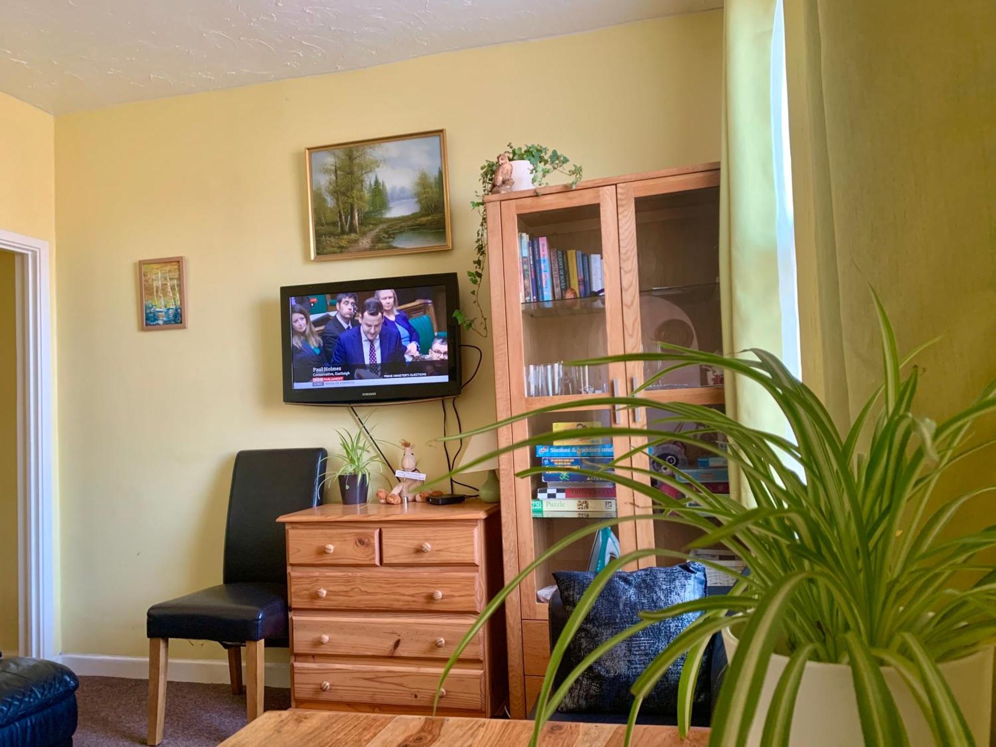 Apartments Near The Sea With Free Parking Сътън он Сий Екстериор снимка